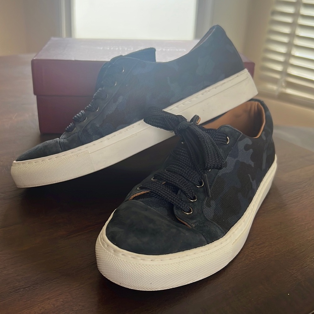 New Donald Pliner Christy Blue Camo Suede Toe Sneakers Women’s 9